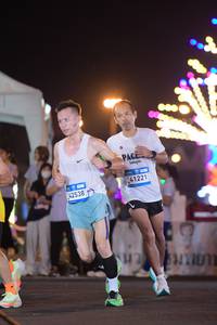 BIB: 42538, 41221
                            <button type="button" onclick="openModal(22935887)" class="btn btn-primary btn-sm float-right btn-popup" data-toggle="modal" data-target=".modal-high-quality">
                        <i class="fas fa-shopping-cart"></i> Add to Cart
                    </button>
                                            <button type="button" onclick="isThisMe(22935887, true)" class="btn btn-success btn-sm float-right btn-popup btn-isme hidden" data-toggle="tooltip" data-placement="bottom" title="นี่คือรูปของคุณใช่ไหม คลิกที่นี่เพื่อเอาเข้าอัลบั้ม">
                        <i class="fas fa-plus"></i> Add to album
                    </button>
                    <button type="button" onclick="isThisMe(22935887, false)" class="btn btn-warning btn-sm float-right btn-popup btn-isnotme hidden">
                        <i class="fas fa-ban"></i> Remove from album
                    </button>